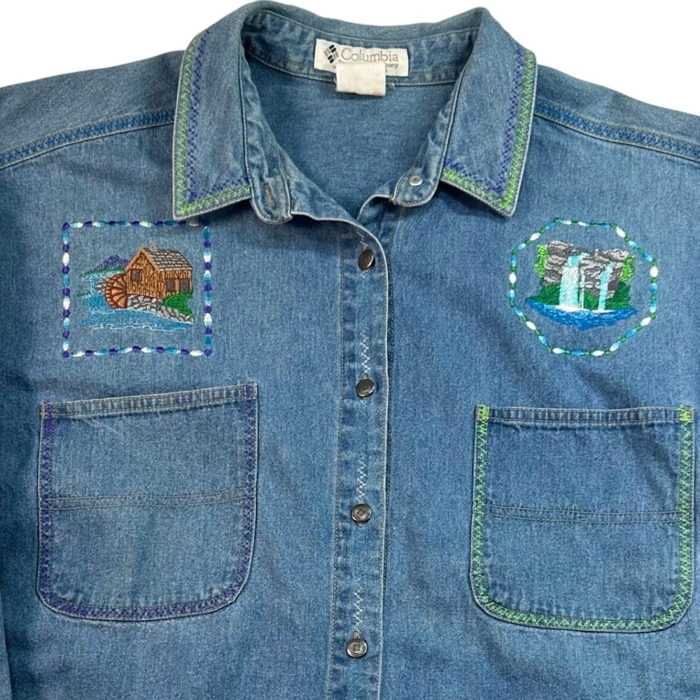 Denim Button Up Shirt Women Large Blue Embroidered Cabin Waterfall AL7075